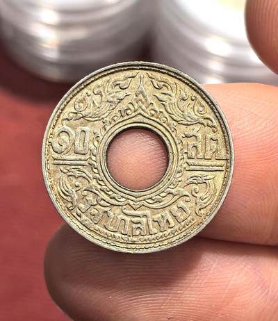 南宋泉阁俄币 外币 国币 专场第十六期【送拍无额外佣金】 - 泰国 1941年 拉玛八世 10萨当佛教主题银币 老包浆 原味好品