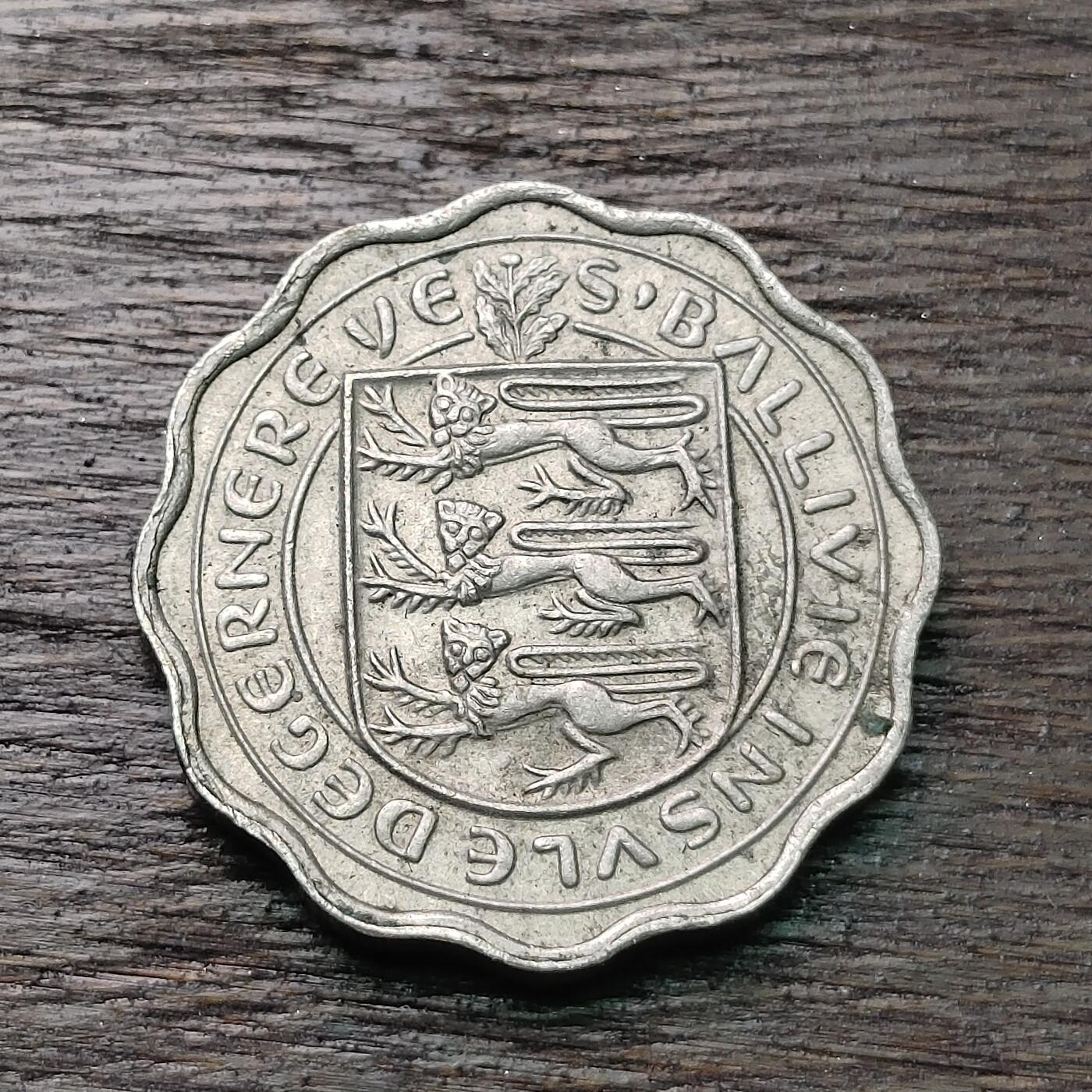 【铜匠收藏】★第126场★散币场，无佣金，30包邮。不满30元，支付5元运费。《接受代拍 代送NGC评级》 英属根西岛 1959年 3便士 牛