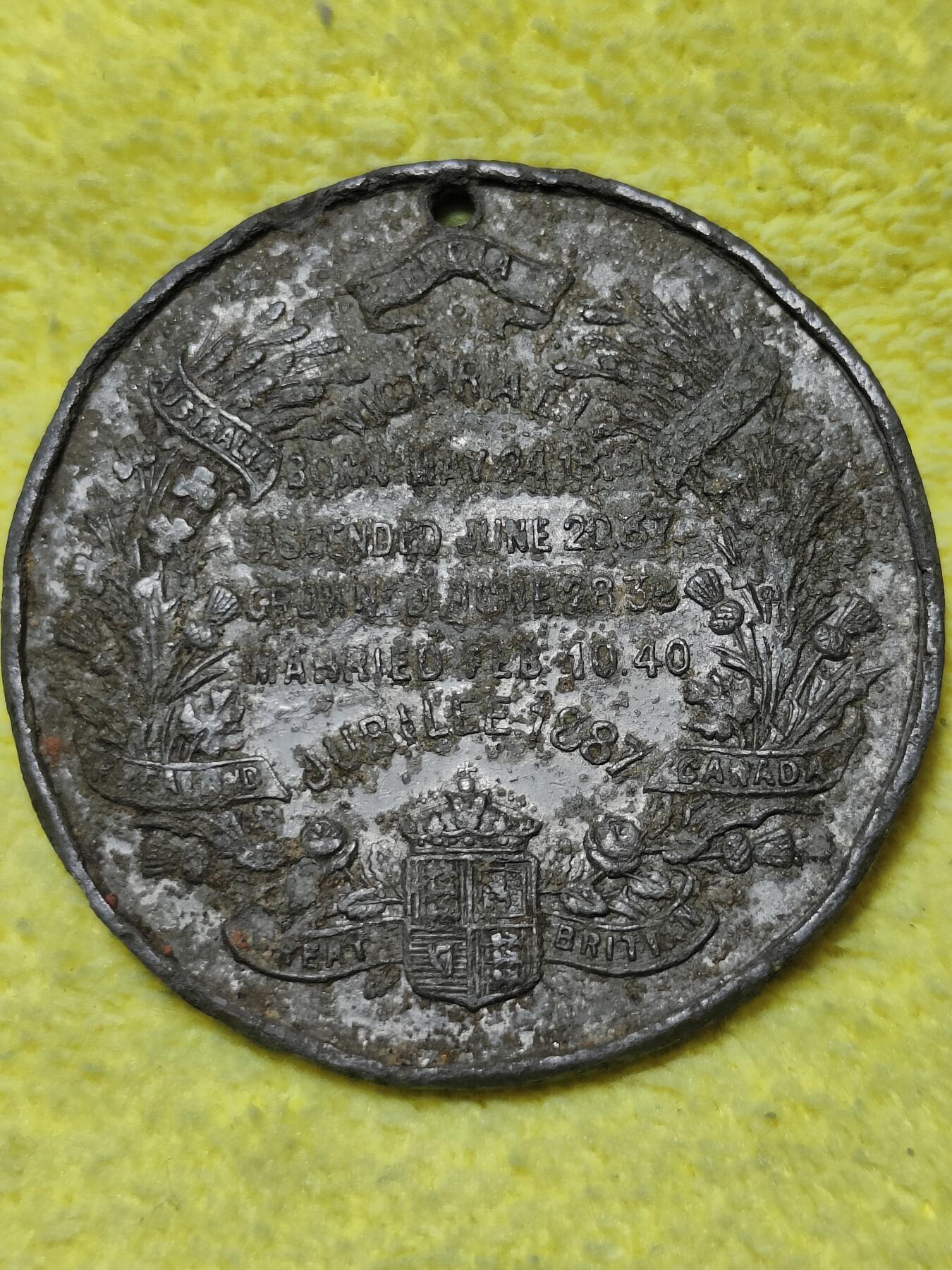 2025年第七十九场(总第一百零五场）外国好品散币(免佣金) 老打孔大尺寸直径39mm–英国🇬🇧1887年纪念铜章(维多利亚女王登基50周年金禧纪念章)