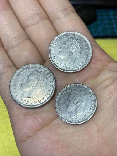 2025年第七十九场(总第一百零五场）外国好品散币(免佣金) 西班牙🇪🇸3枚：1975年1984年25比塞塔，1975年5比塞塔