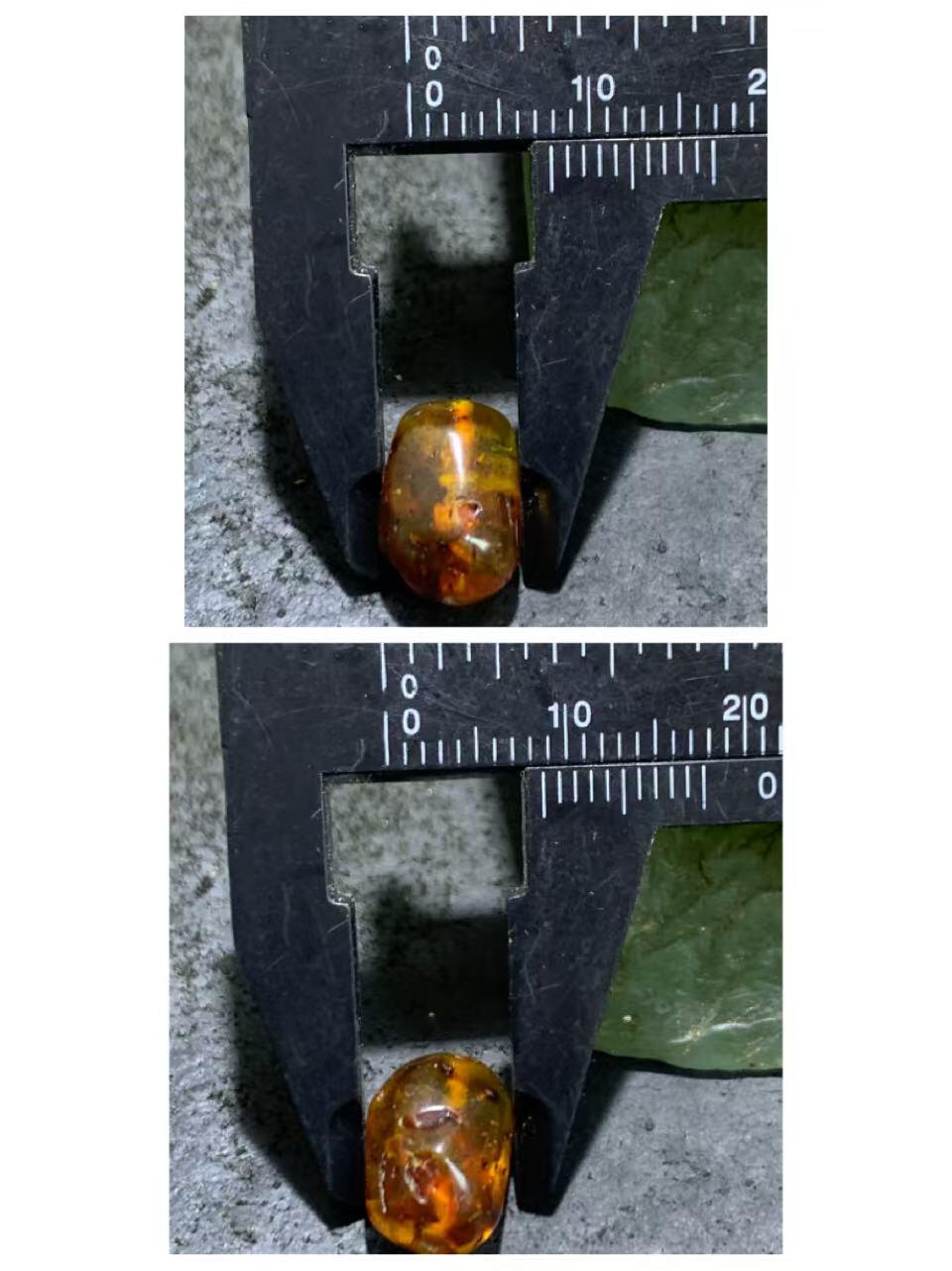 乌克兰花珀通货随形珠一个，