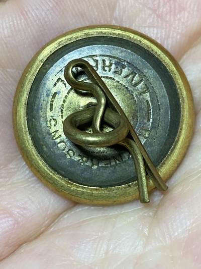 2025年第七十九场(总第一百零五场）外国好品散币(免佣金) 铜纽扣1粒