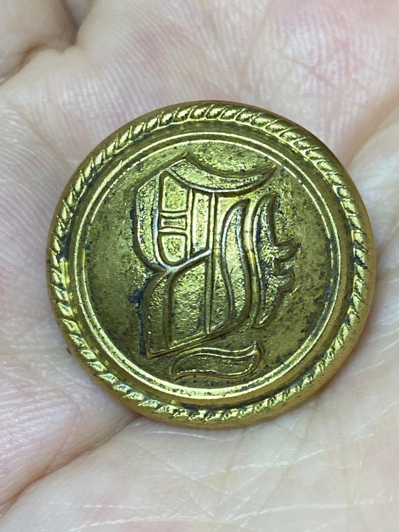 2025年第七十九场(总第一百零五场）外国好品散币(免佣金) 铜纽扣1粒