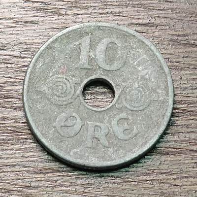 【铜匠收藏】★第127场★散币场，无佣金，30包邮。不满30元，支付5元运费。《接受代拍 代送NGC评级》 - 1943年 丹麦 10欧尔 中孔