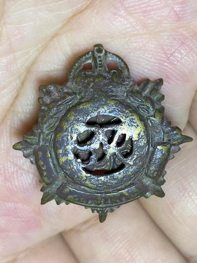 2025年第七十九场(总第一百零五场）外国好品散币(免佣金) 胸针1枚