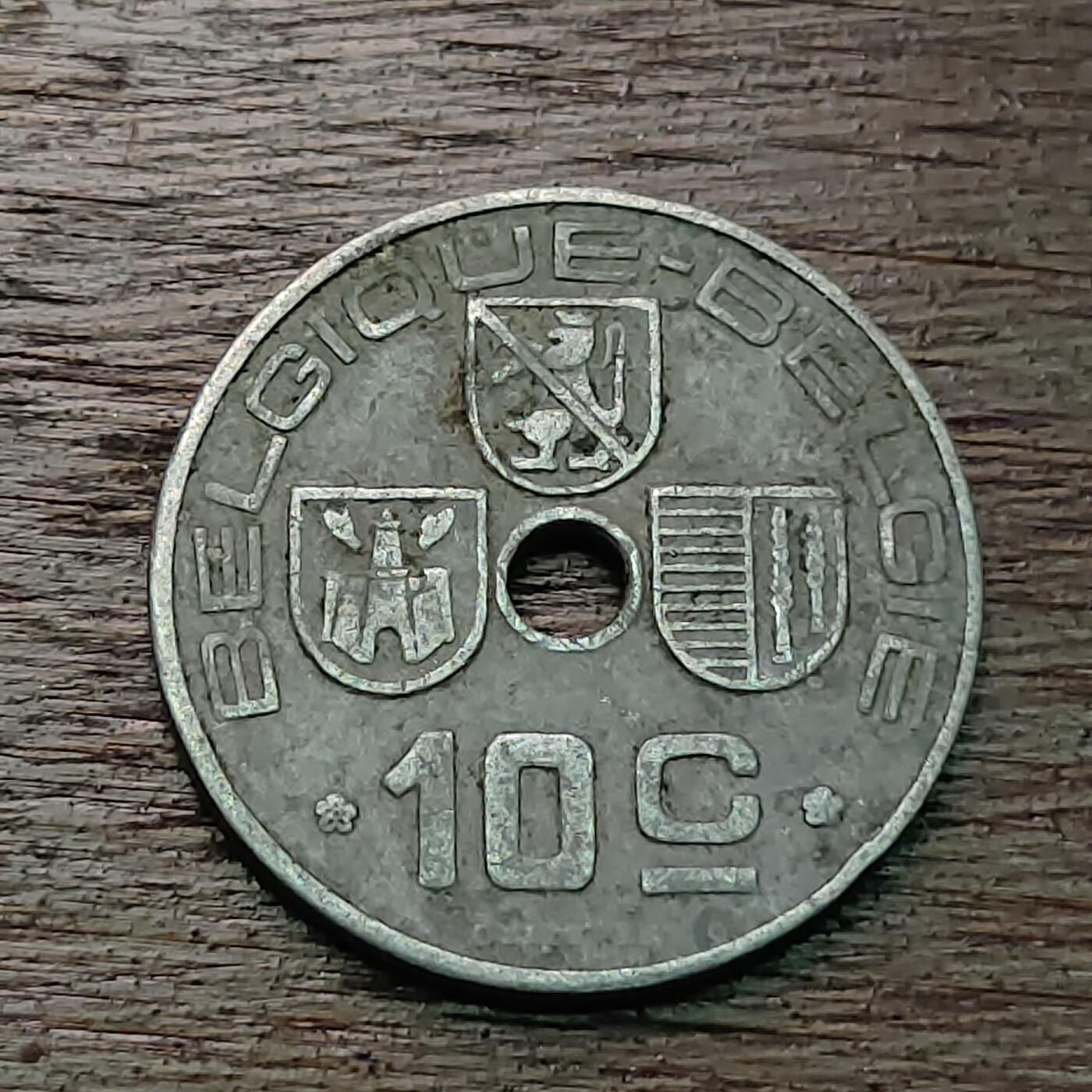 【铜匠收藏】★第127场★散币场，无佣金，30包邮。不满30元，支付5元运费。《接受代拍 代送NGC评级》 比利时 1943年 10分 锌币 二战圆孔版