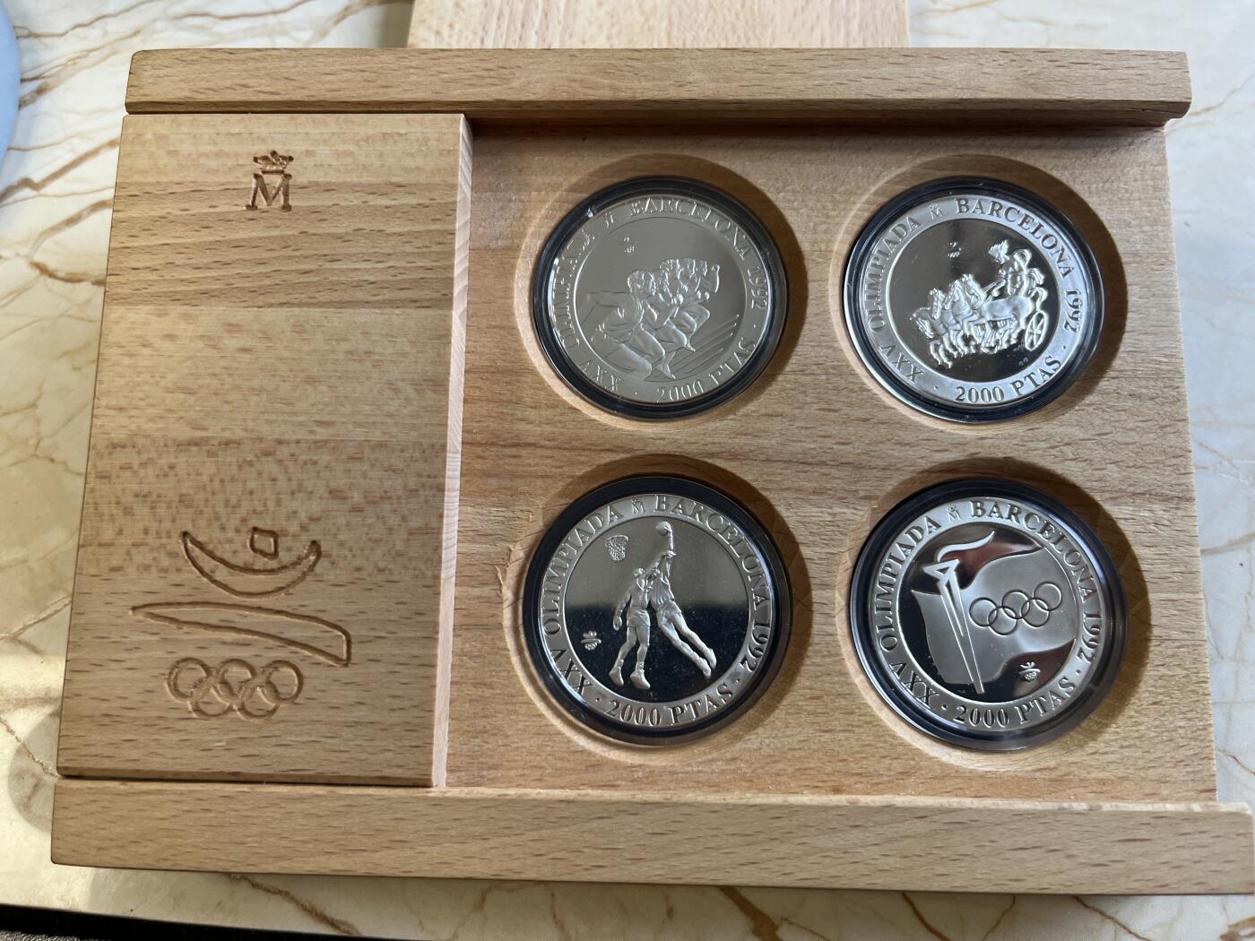 第171期拍卖【长期征集拍品】 西班牙1992年巴塞罗那奥运精制纪念银币4枚，925银，26.7克*4，有氧化