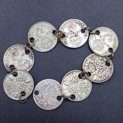 【淘币小摊】实时拍第七百一十拍  散币场  满百包邮可预留二周 每周一统一发货   - 英国3便士银币8枚银链