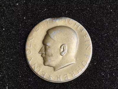 德三1937小胡子头像章，插针，徽章 230 - 德三1937小胡子头像章，插针，徽章 230
