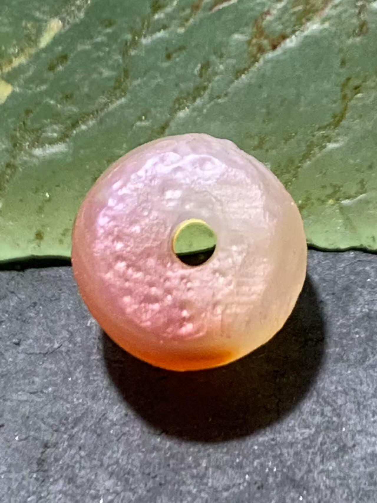 高玉化风化纹糖果料缠丝玛瑙老形桶珠一颗