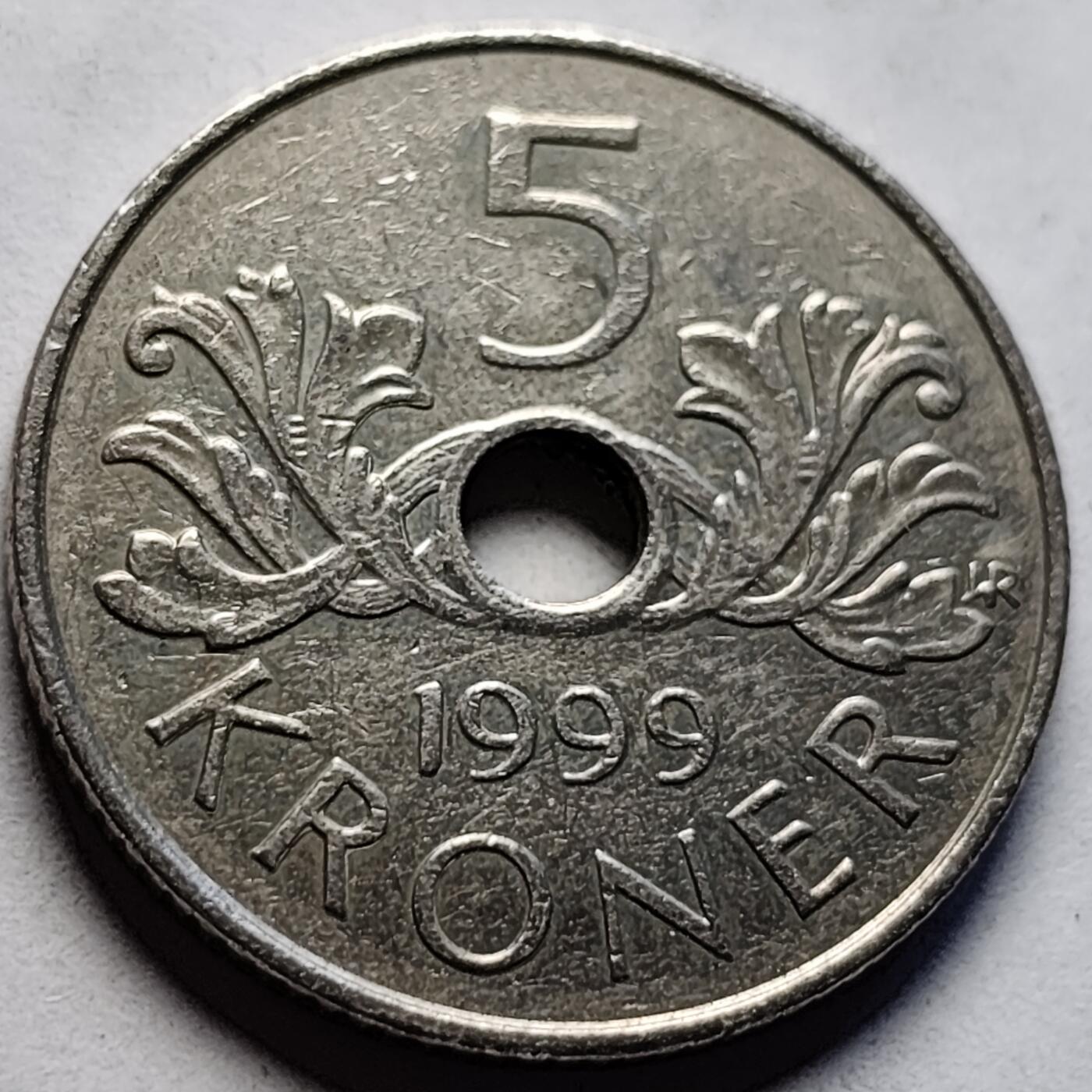 泉币菌-第83场-精品福利场 美品 挪威1999年5克朗硬币 中孔设计 国王哈拉尔五世 圣奥拉夫勋章