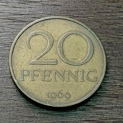 【铜匠收藏】★第128场★散币场，无佣金，30包邮。不满30元，支付5元运费。《接受代拍 代送NGC评级》 - 东德民主德国 1969年 20芬妮 