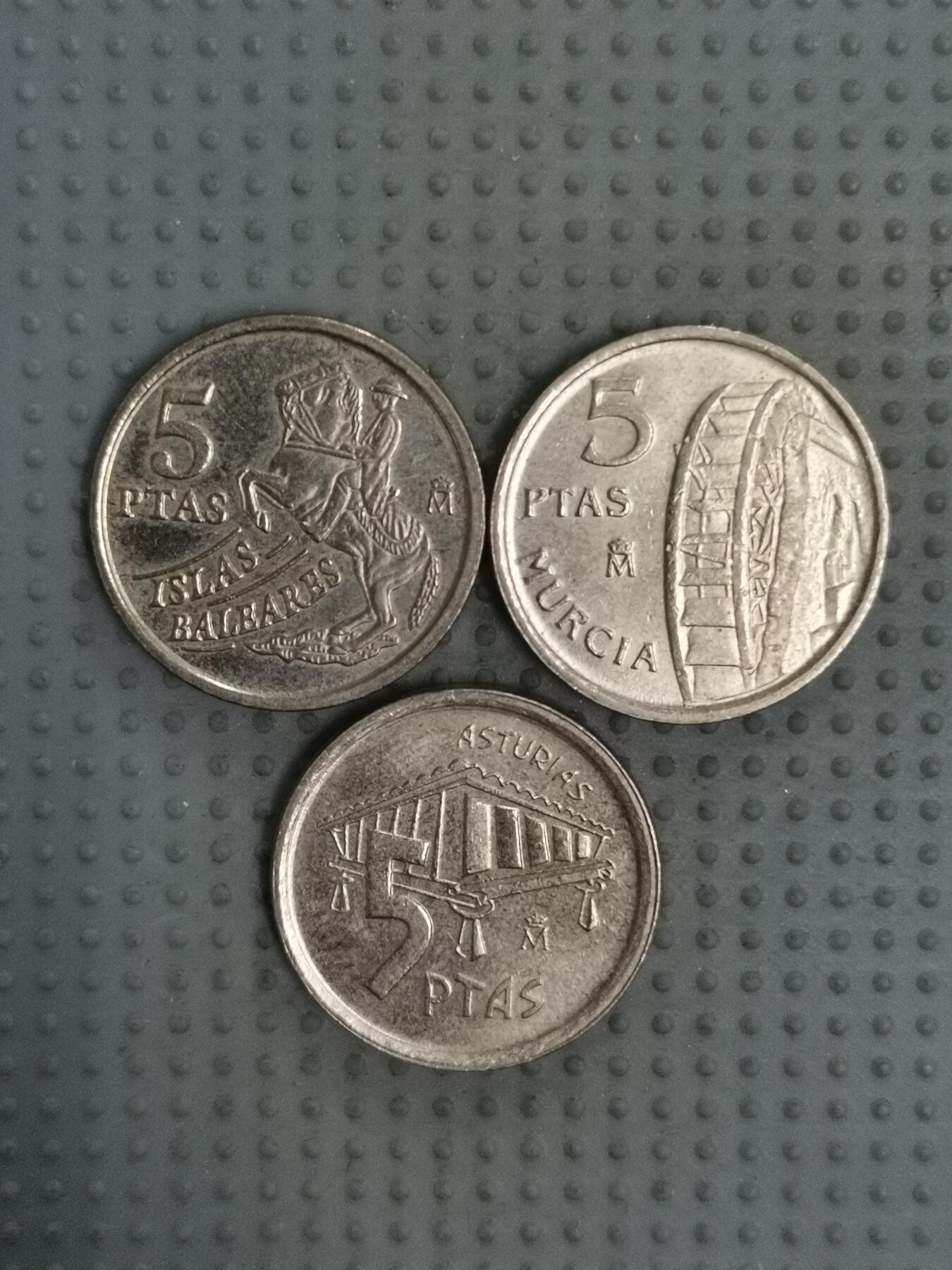 2025年第76场各国散币拍卖（总第76场）15号起休假半月，有发货需求请提前私信 西班牙5比塞塔3枚