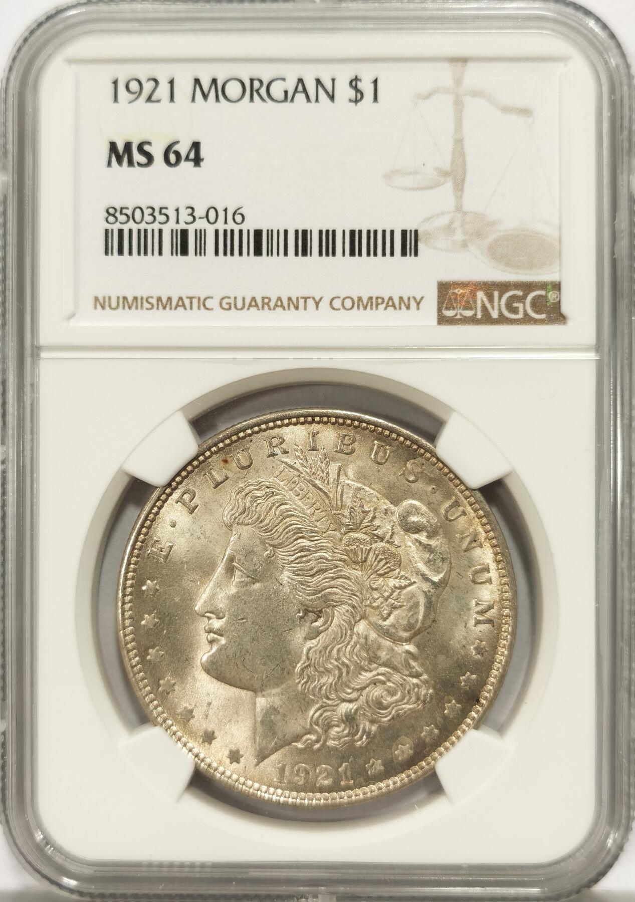 博洋堂世界钱币拍卖第135期（全场包邮）【请留意本场发货时间变化】 NGC MS64 美国1921年摩根银币，卷拆极品，光度极佳，银光闪烁。