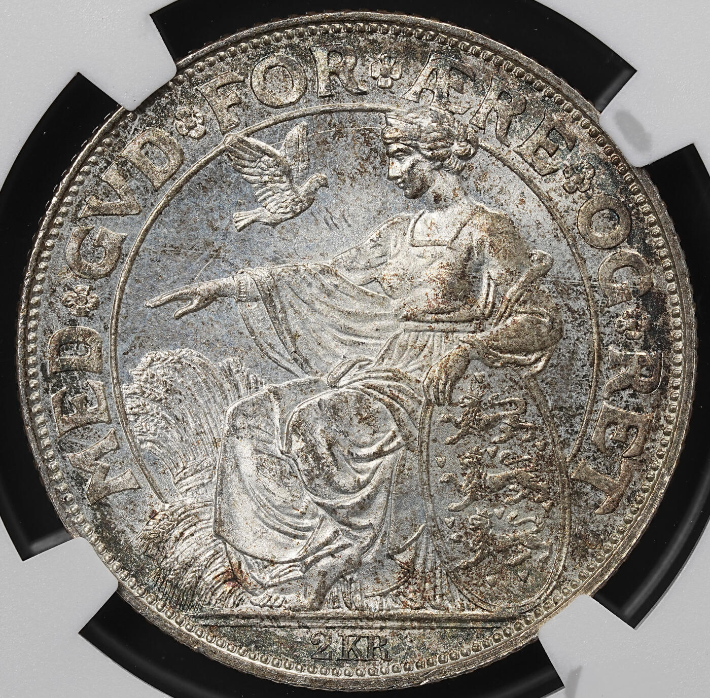 修遠堂世界钱币第八十一期 NGC MS65 1903年丹麦国王登基40周年纪念2克朗银币