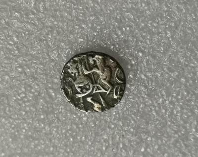 瓶子🏺第203期拍卖会  公元800-950年沙希王朝牛瘤骑士打制银币