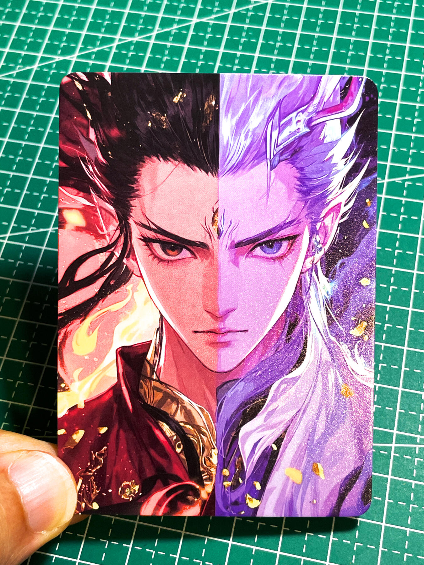 显眼宝27期【关注参拍有赠卡】 独乐乐不如众乐乐 【盗版慎拍】白诗恋花出的  哪吒敖丙一枚 卡背超美  折光浮雕彩闪卡一枚 63*88