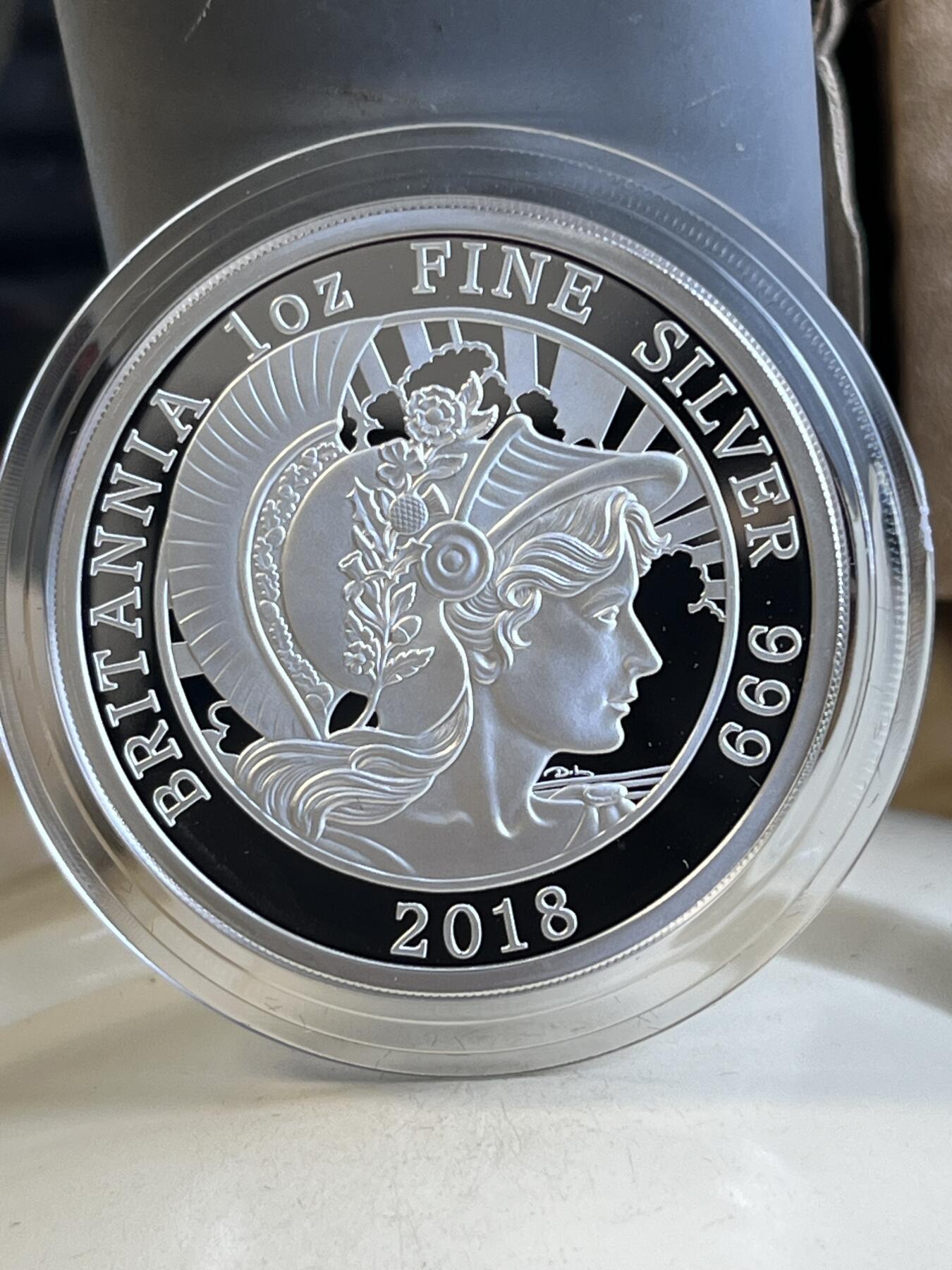 第172期拍卖【长期征集拍品】 英国2018年不列颠女神系列1盎司精制版纪念银币，999银，发行7150枚