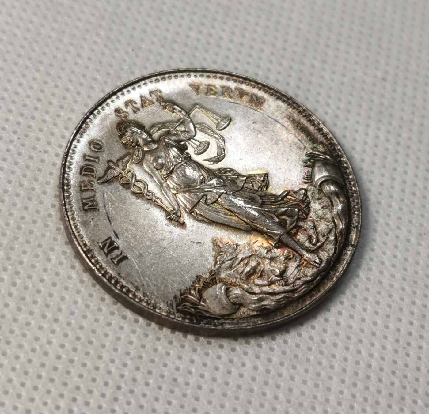 甄臻铺-世界币章拍卖（第29期），送拍享返佣金等优惠多多 法兰西第三共和国 ND 1886 里昂，公平女神 银章 36.9mm Argent银标 UNC 22.4g