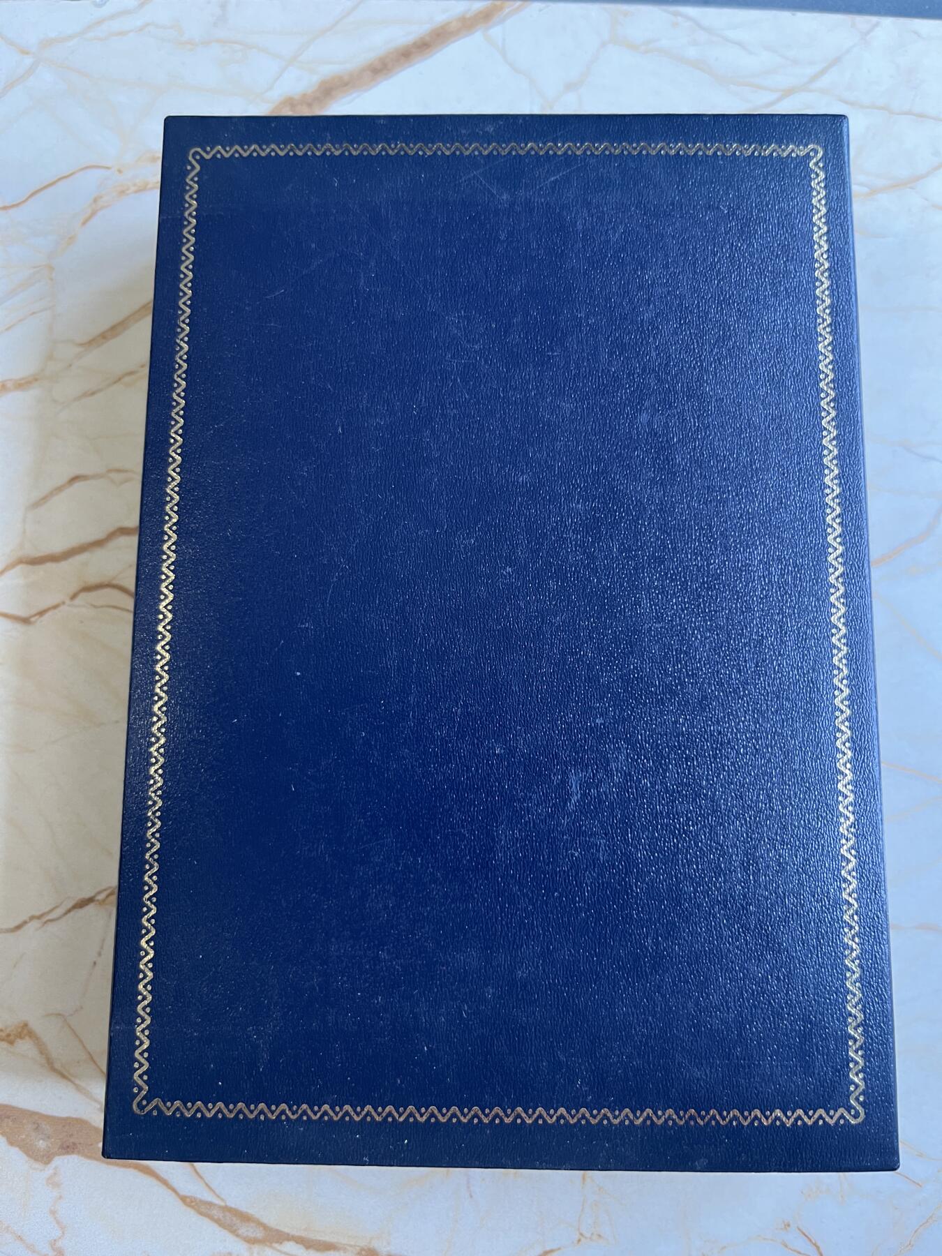 第171期拍卖【长期征集拍品】 索马里2008年古埃及图坦卡蒙的宝藏纪念铜币5枚，3个塑料盒有裂痕