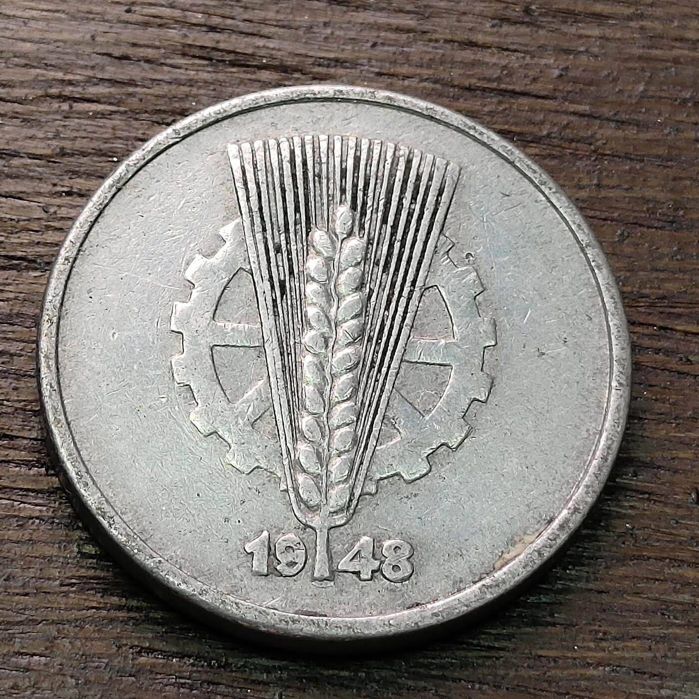 【铜匠收藏】★第128场★散币场，无佣金，30包邮。不满30元，支付5元运费。《接受代拍 代送NGC评级》 东德民主德国 1948年 10芬尼 铝币 A厂