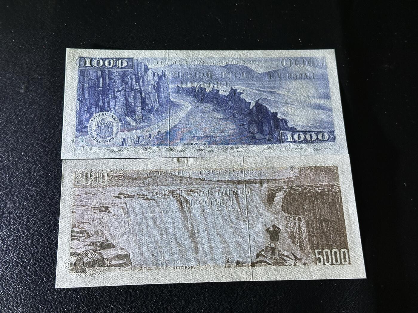 《外钞收藏家》第五百五十七期（本期有精品评级、获奖钞等品种）（本平台长期征集拍品、欢迎藏友们联系合作） 冰岛1961年1000/5000克朗一对	UNC 5000有个小瑕疵 像纸张自带的