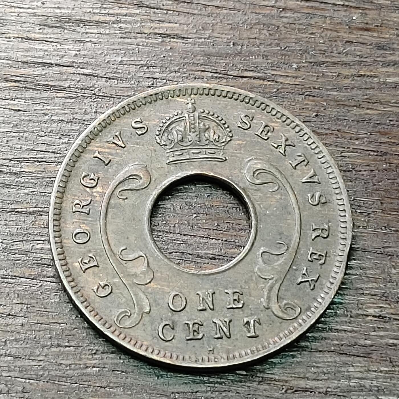 【铜匠收藏】★第128场★散币场，无佣金，30包邮。不满30元，支付5元运费。《接受代拍 代送NGC评级》 英属东非 1952年 1分 铜币 中孔