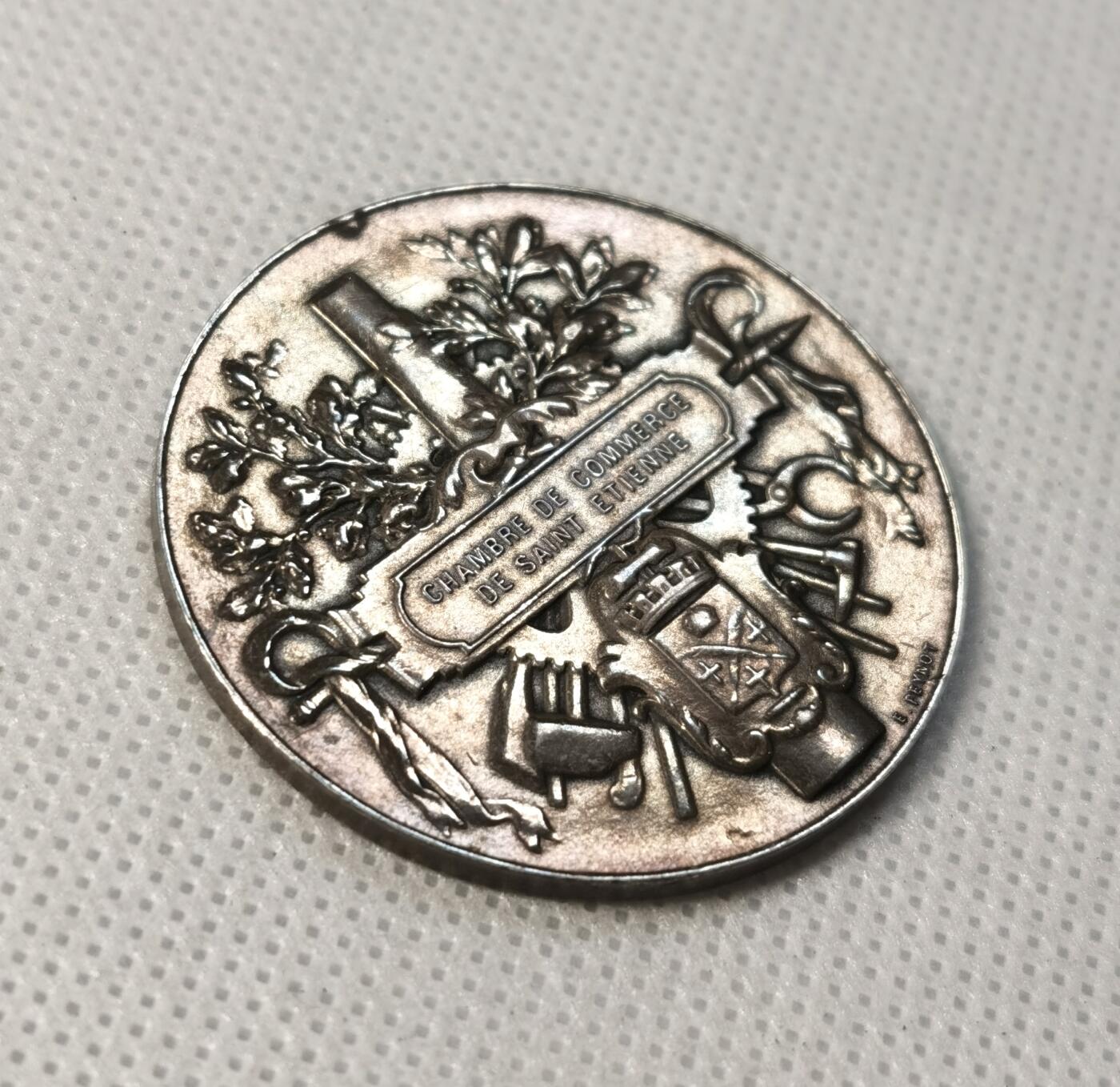 甄臻铺-世界币章拍卖（第29期），送拍享返佣金等优惠多多