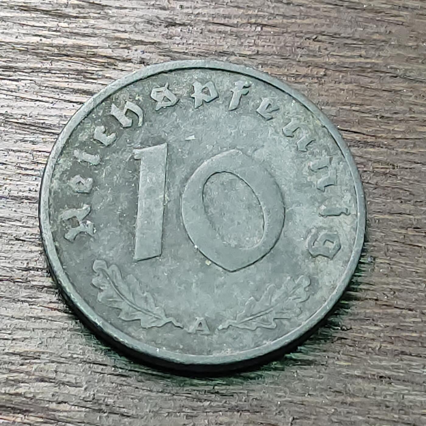 【铜匠收藏】★第127场★散币场，无佣金，30包邮。不满30元，支付5元运费。《接受代拍 代送NGC评级》 德国 10芬尼 1943年 A厂 锌币 德三硬币