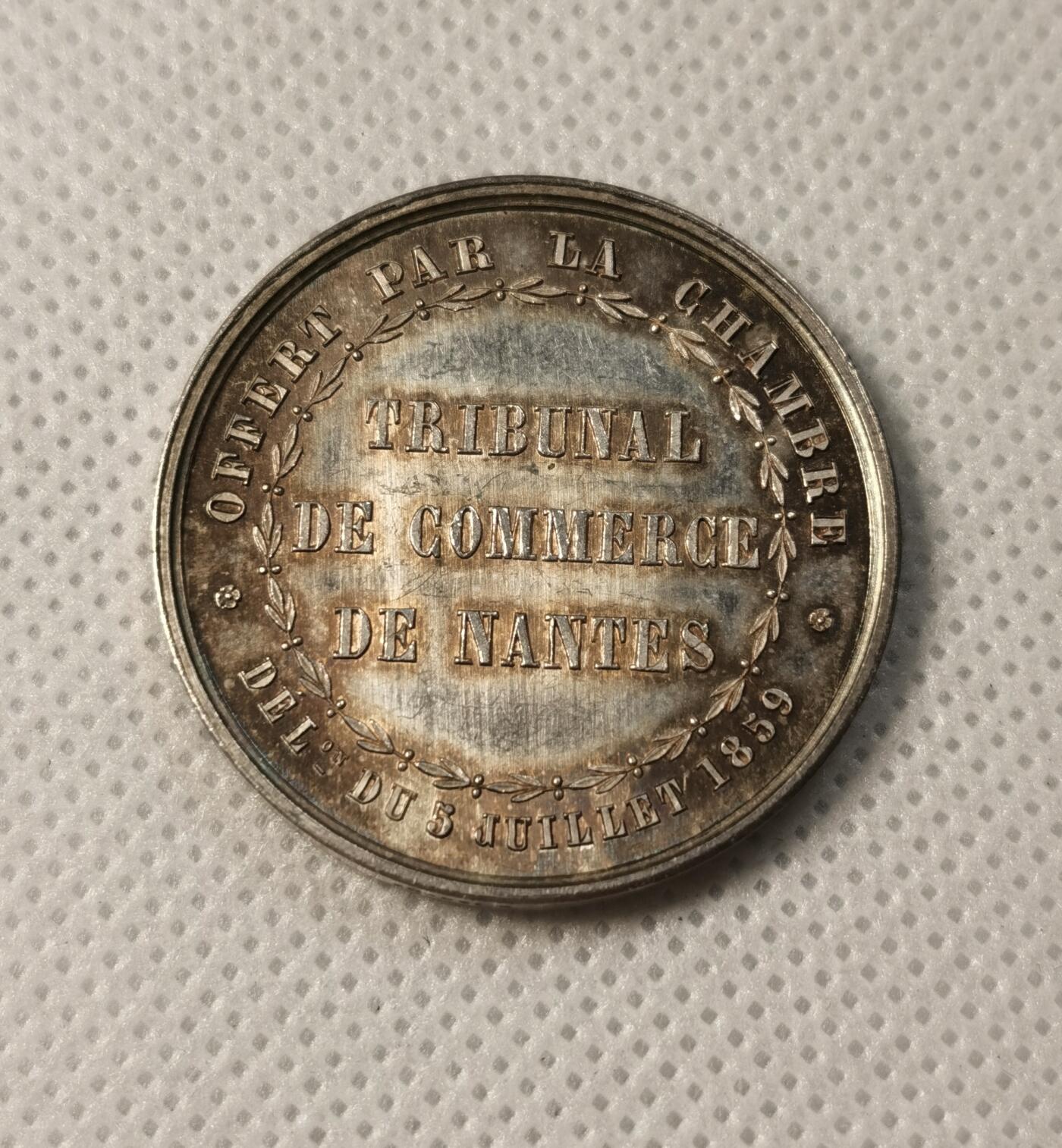 甄臻铺-世界币章拍卖（第29期），送拍享返佣金等优惠多多 法国南特商业代币 五彩包浆，蜜蜂铭银标13克，五彩包浆