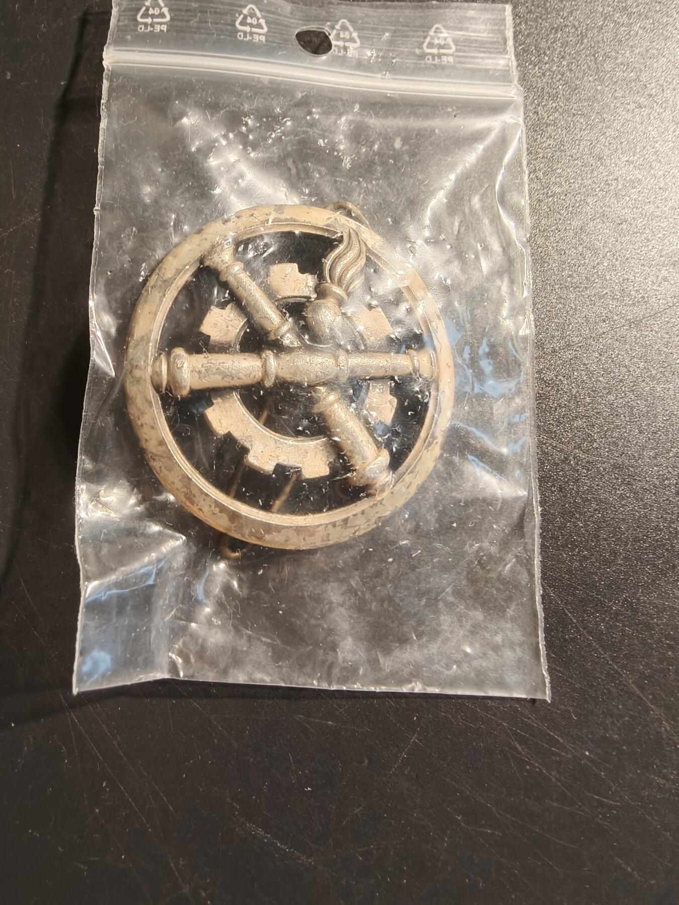 老王徽章第142期