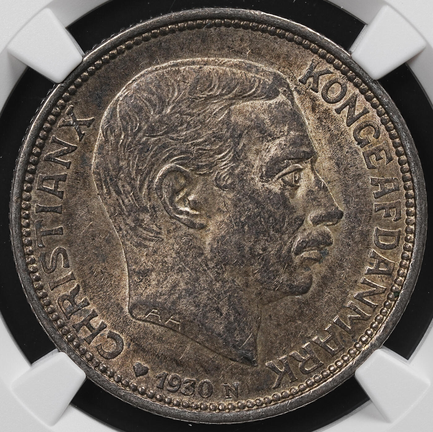 修遠堂世界钱币第八十一期 NGC评级 丹麦2克朗银币两枚