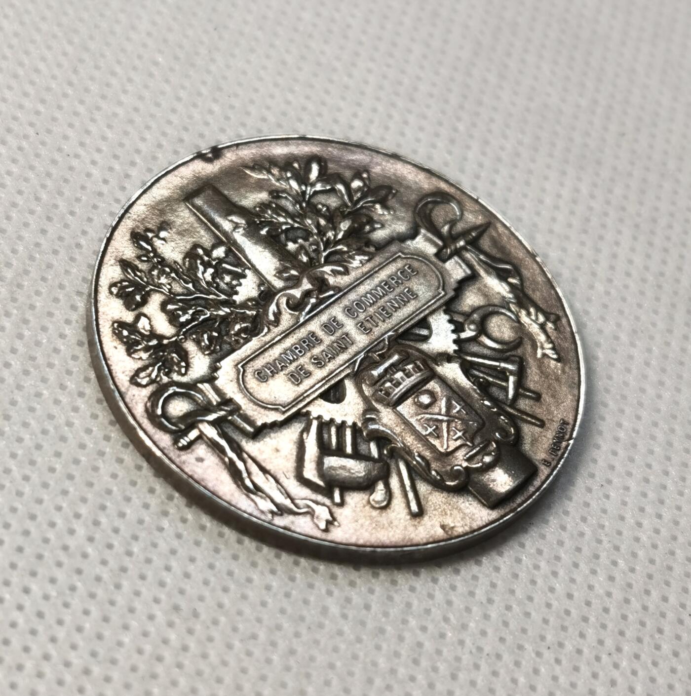 甄臻铺-世界币章拍卖（第29期），送拍享返佣金等优惠多多