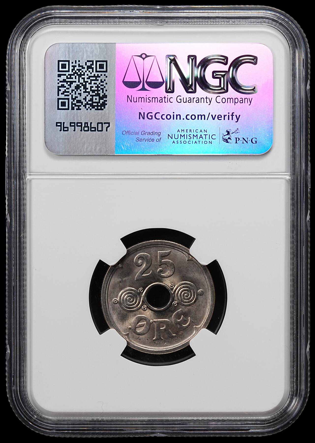 修遠堂世界钱币第八十一期 NGC MS65 1947年丹麦中孔25欧尔