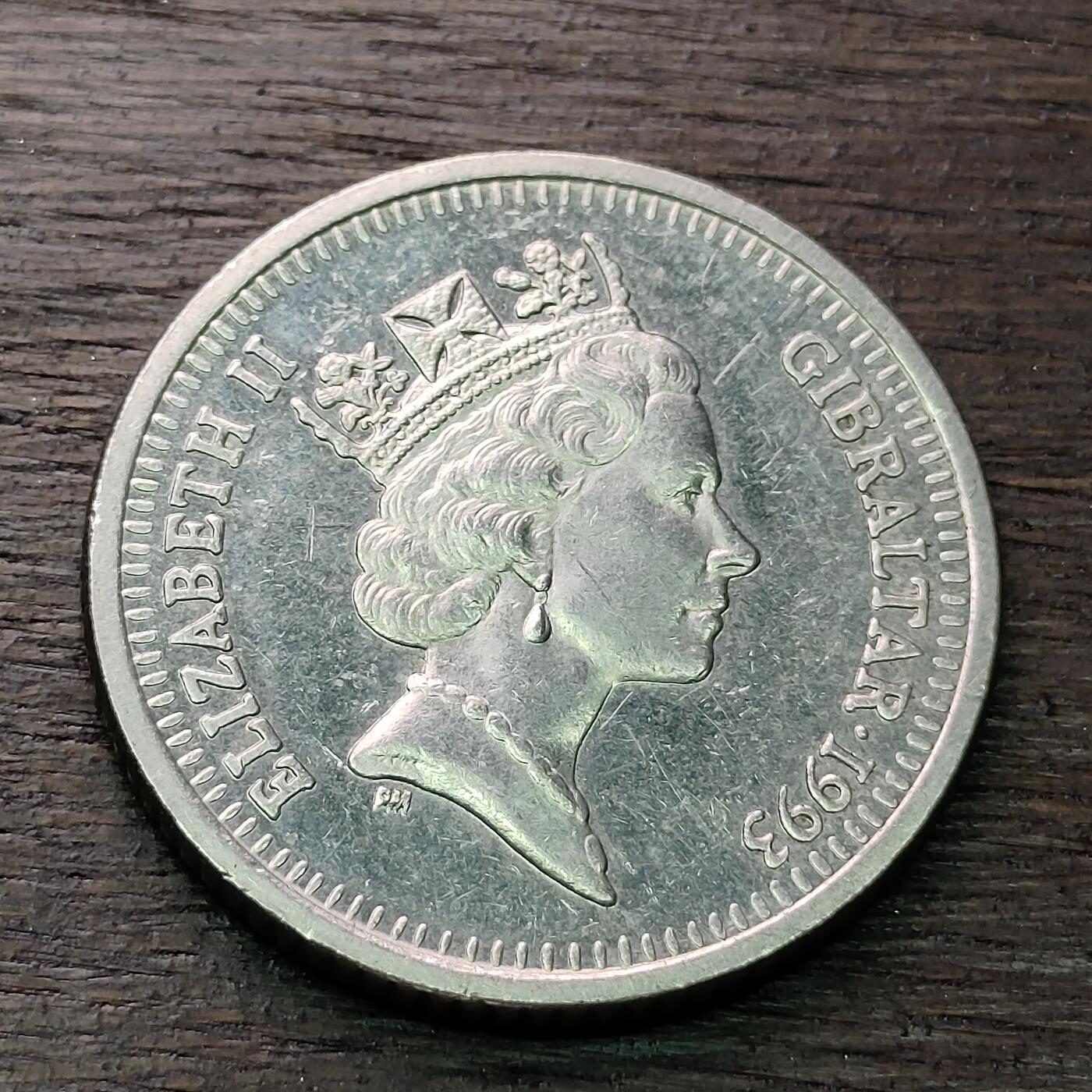 【铜匠收藏】★第128场★散币场，无佣金，30包邮。不满30元，支付5元运费。《接受代拍 代送NGC评级》 直布罗陀  1993年 10便士  海岛城堡 青年女王