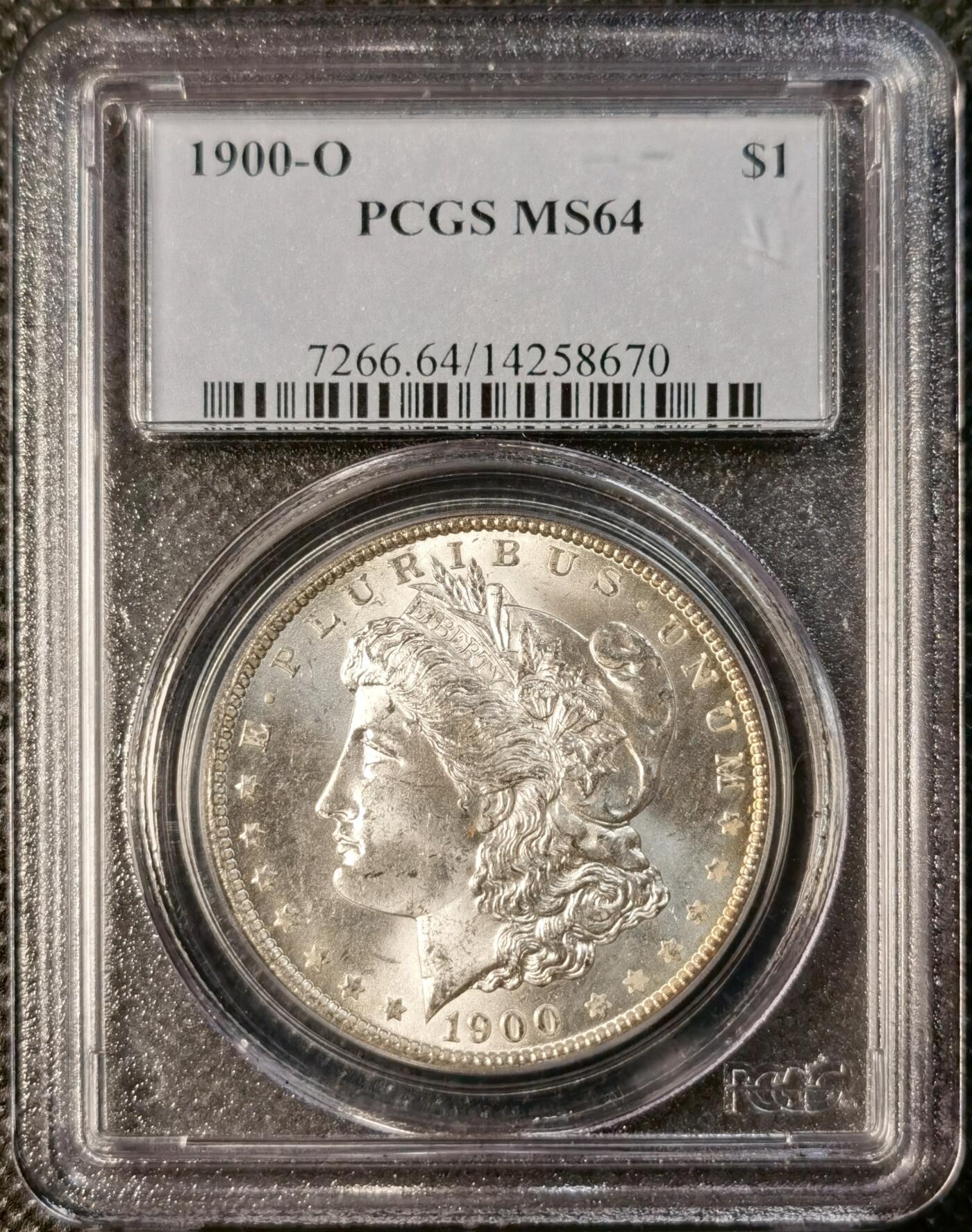 甄臻铺-世界币章拍卖（第29期），送拍享返佣金等优惠多多 PCGS-MS64 1900年O版摩根，少见年份
