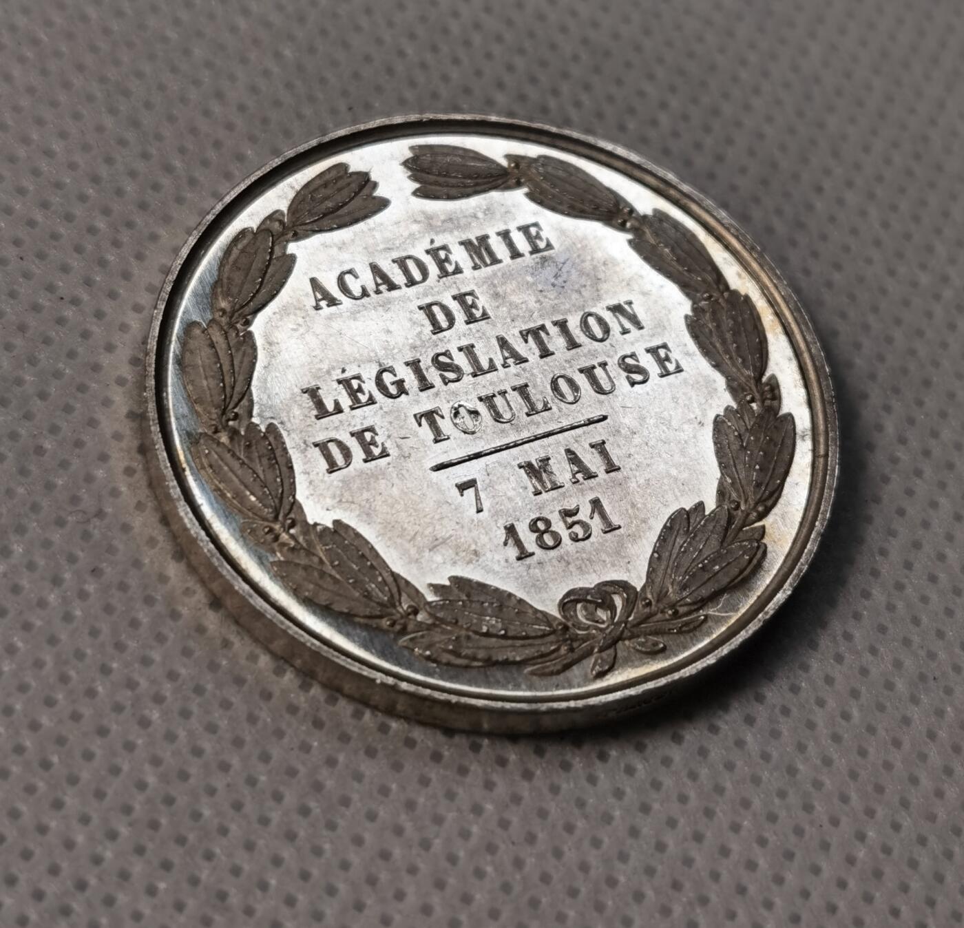 甄臻铺-世界币章拍卖（第29期），送拍享返佣金等优惠多多 法国 第二帝国 拿破仑三世 Jetons 1851 图卢兹法学院银 UNC 17.6g