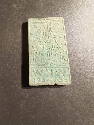 老王徽章第142期 - 德三WHW冬季援助工厂徽章