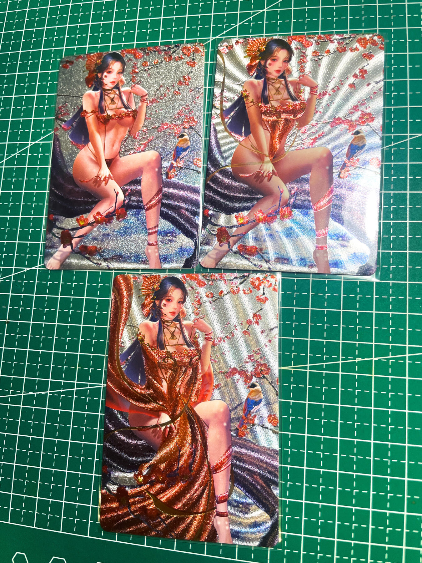 显眼宝27期【关注参拍有赠卡】 独乐乐不如众乐乐 maycard五月卡牌   原创醉花间系列之桃梅花3渐变 共3张    粗闪工艺  小卡尺寸  60*87