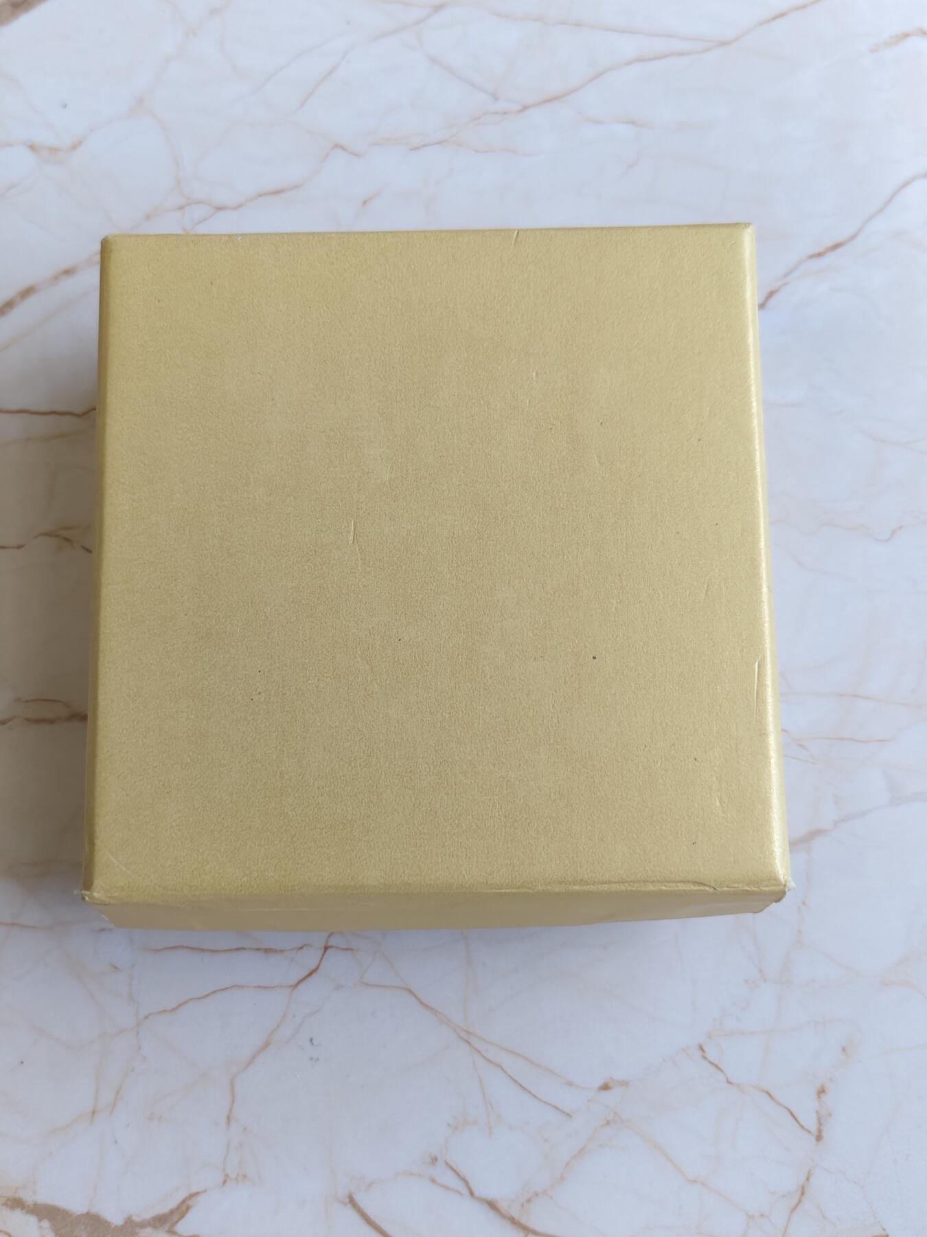 第172期拍卖【长期征集拍品】 蒙古2017年草原动物紫貂仿古镶嵌水晶1盎司银币，999银看，发行2500枚,塑料盒有破