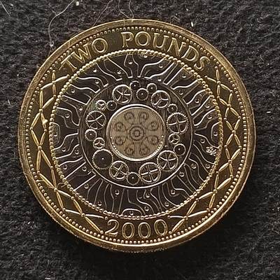 【全场包邮】纯粹捡漏拍451场 - 英国2000年机械时代2镑双色币