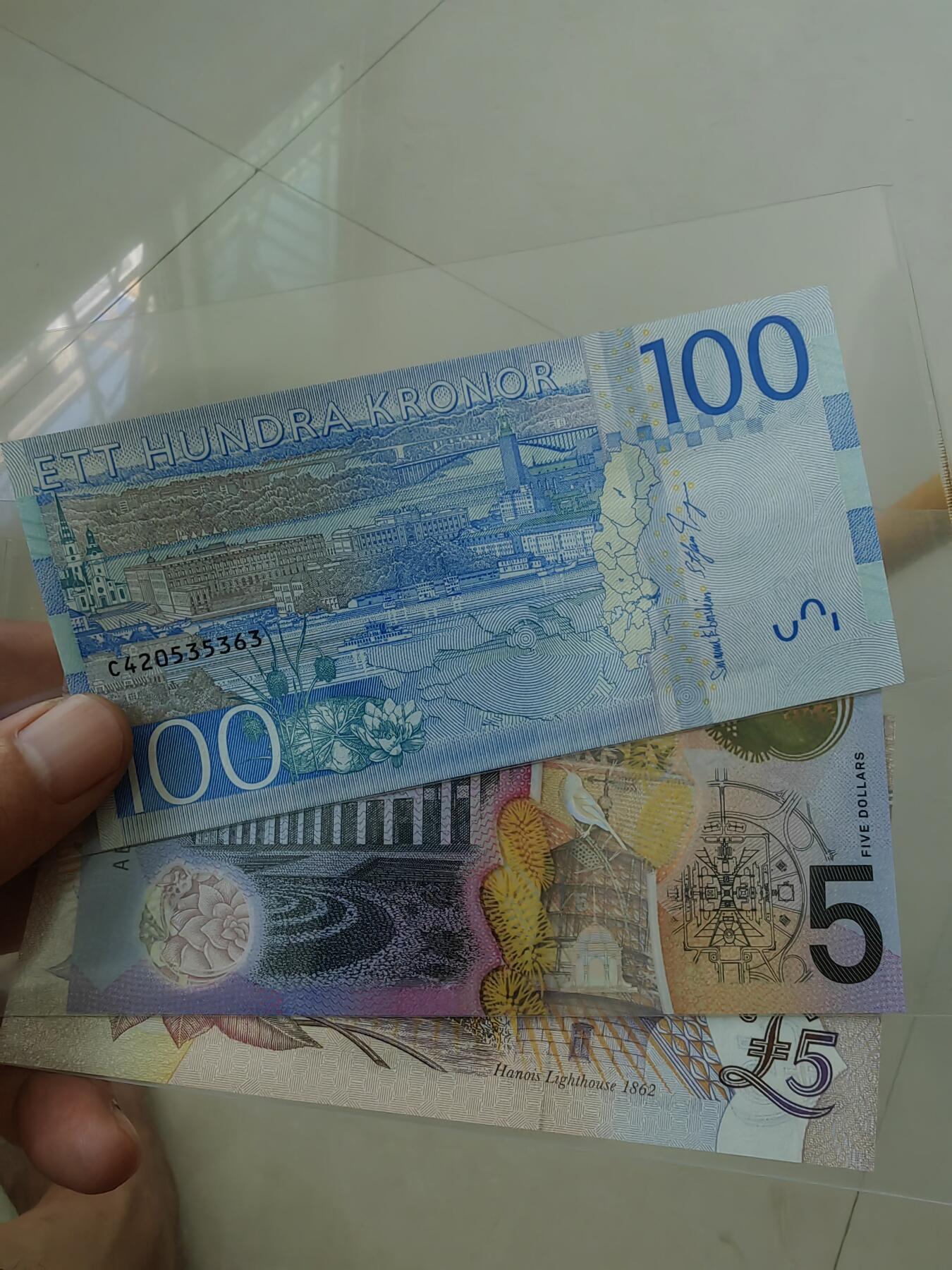 斯努比★首发冠小面额UNC 000985根西5 瑞典100 加拿大5 UNC 