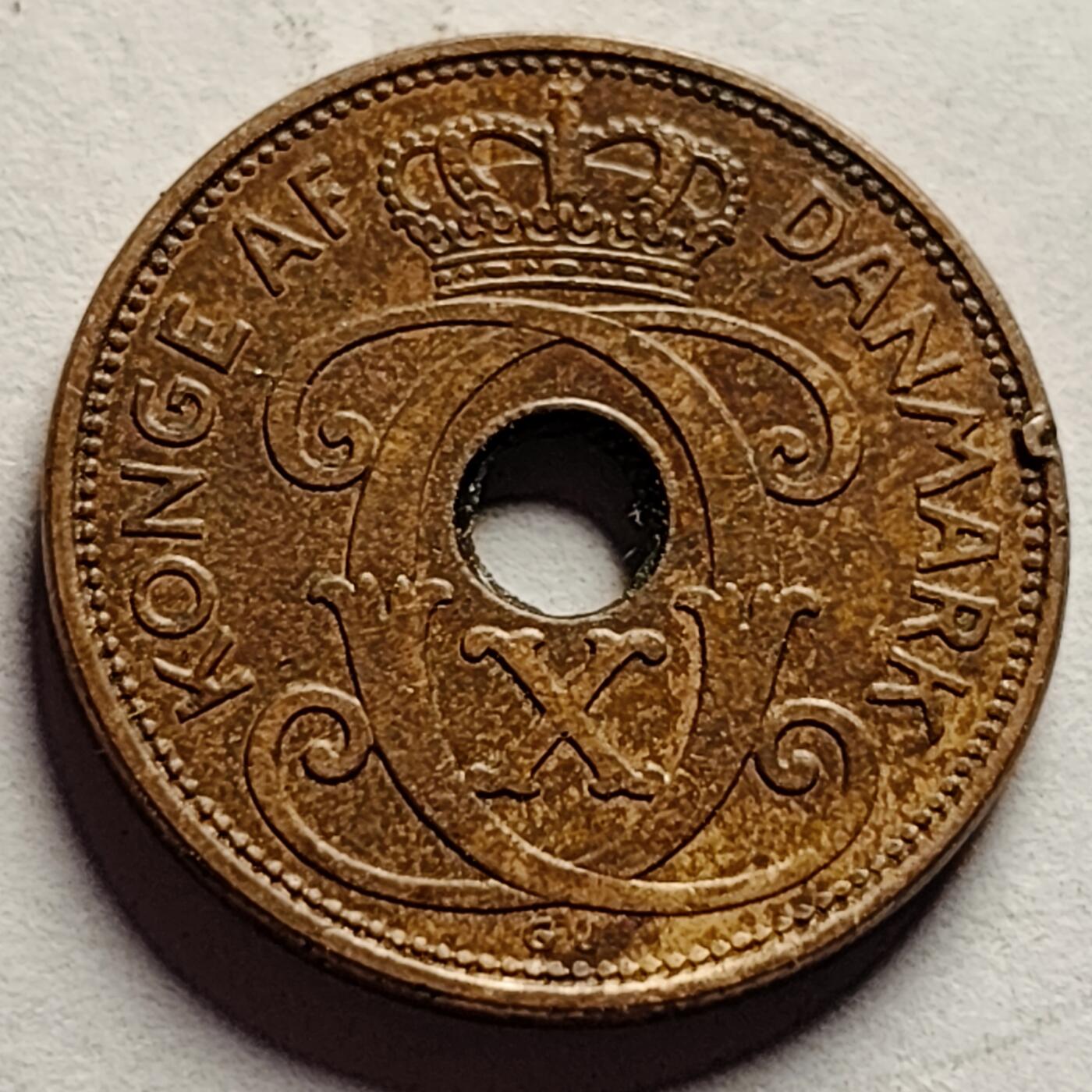 泉币菌-第85场-精品福利场 少见 丹麦1937年 2欧尔中孔 21mm 