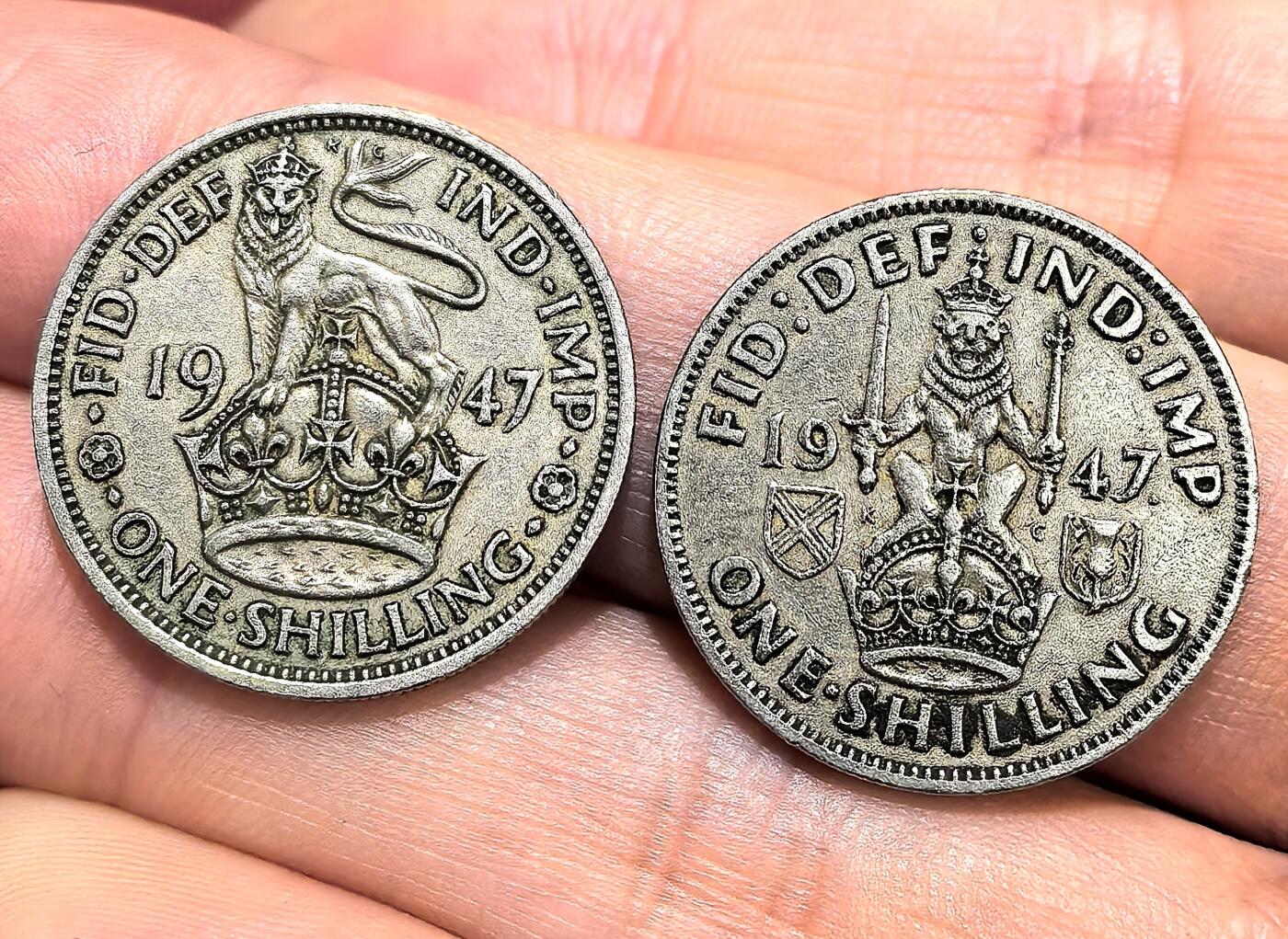 南宋泉阁俄币 外币 国币 专场第十六期【送拍无额外佣金】 英国 1947年 乔治六世1先令一对 通货好品 字口还可以 