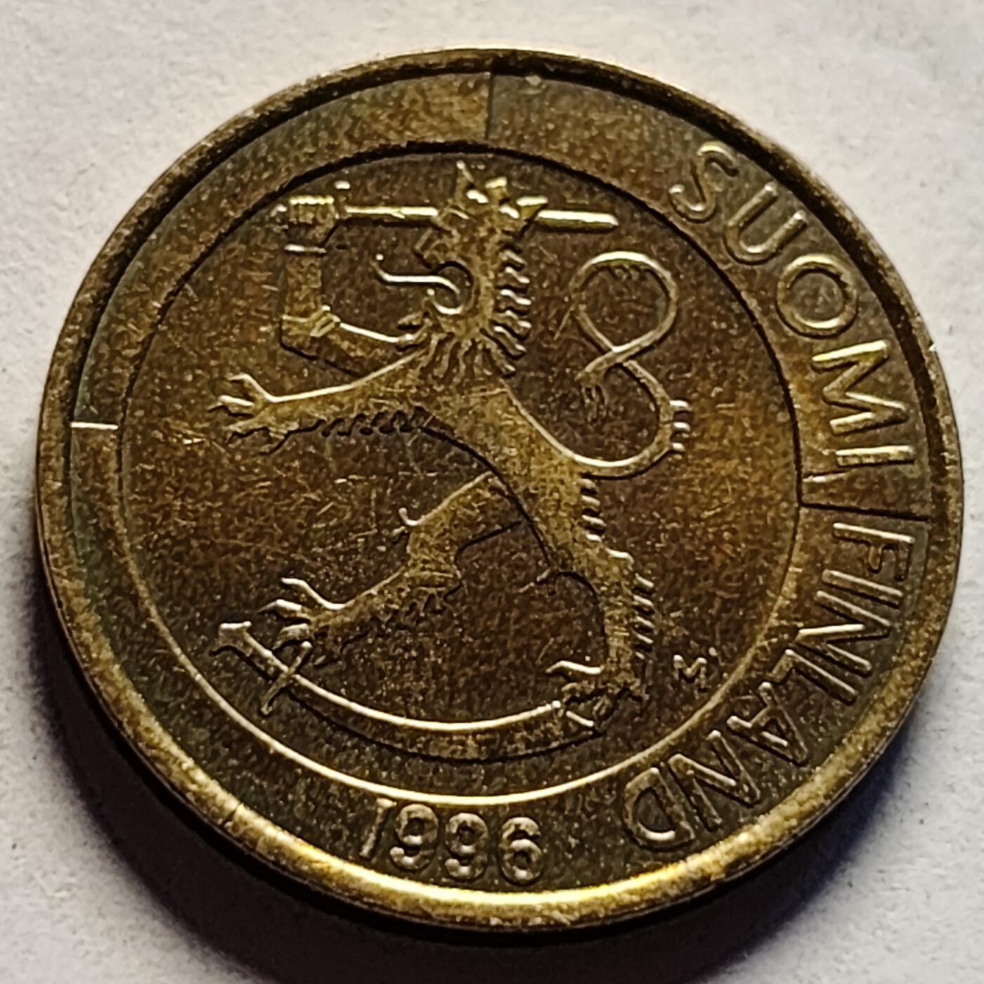 泉币菌-第85场-精品福利场 芬兰1998年1马克铜币.持剑狮子