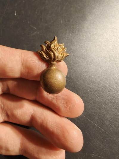 老王徽章第142期 - 英国皇家炮兵领章   一战时期   铜质