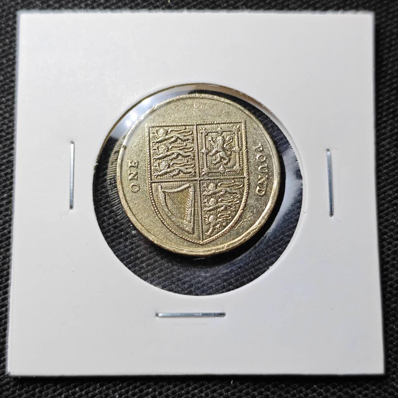 KK钱币收藏小铺 第324期 2月预留时间 周末发货  英国1镑 盾