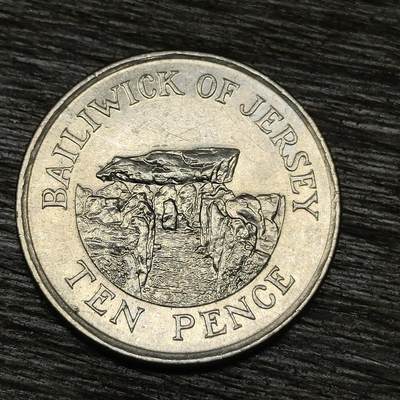 【铜匠收藏】★第129场★散币场，无佣金，30包邮。不满30元，支付5元运费。《接受代拍 代送NGC评级》 - 泽西岛 1992年 10便士 青年