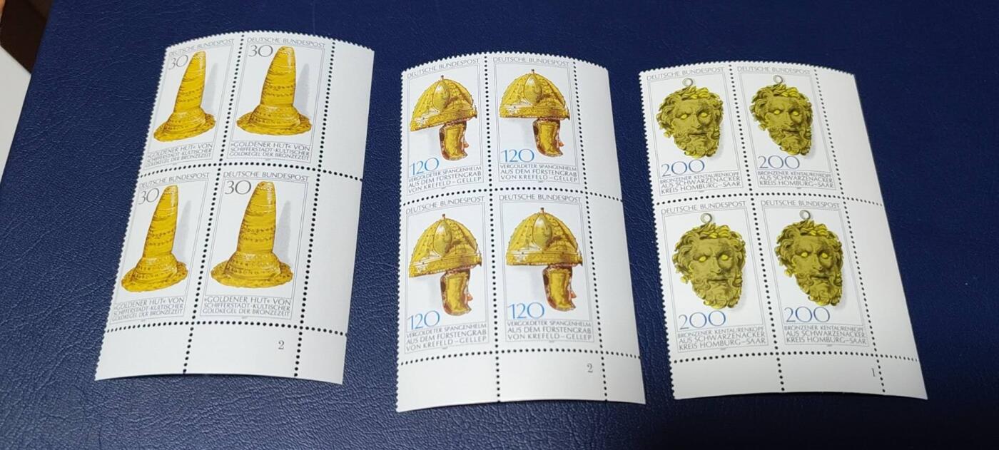 德国邮票专场，都是四方联🔥套票🔥 德国邮票四方联一套，1977年发行，德国  出土文物3全，品相如图