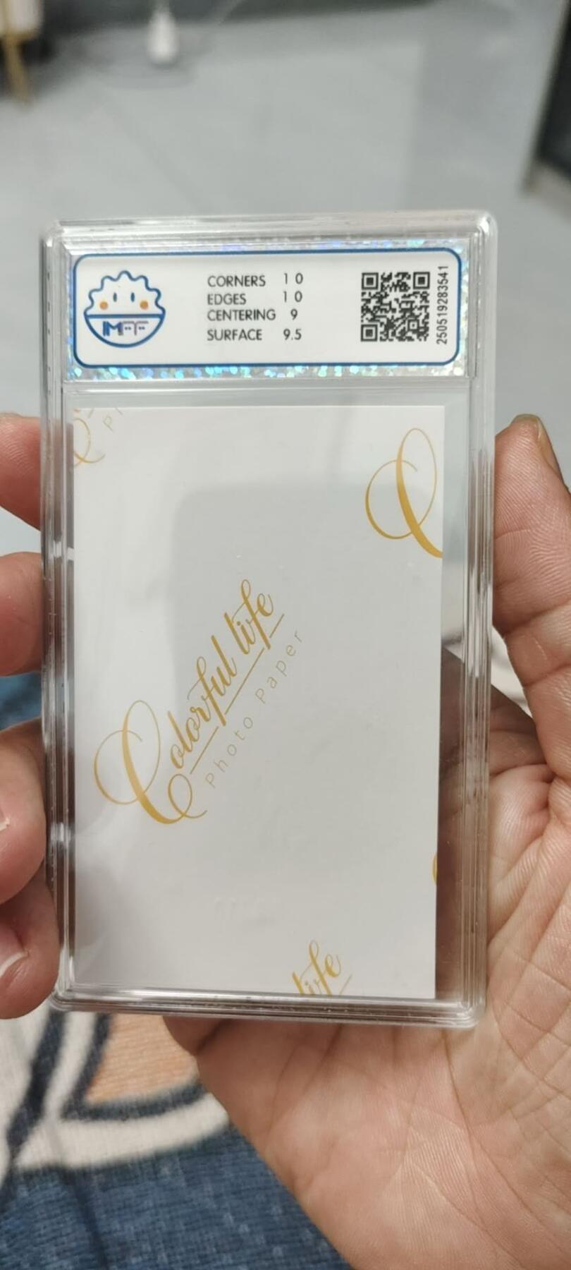 秋原瞳的小店第19.5期（昆仑万象与卡游激烈的再次碰撞） 妹卡编号照片卡，小巧玲珑，适合把玩